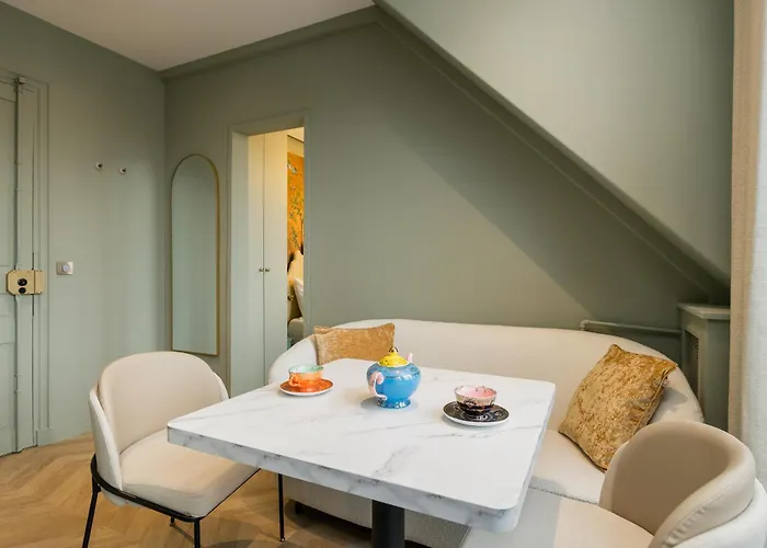Apartment Above The Rooftops Eiffel View Paris